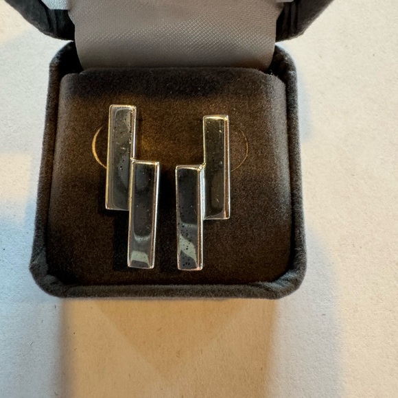 Vintage Gucci Earrings - Picture 4 of 8